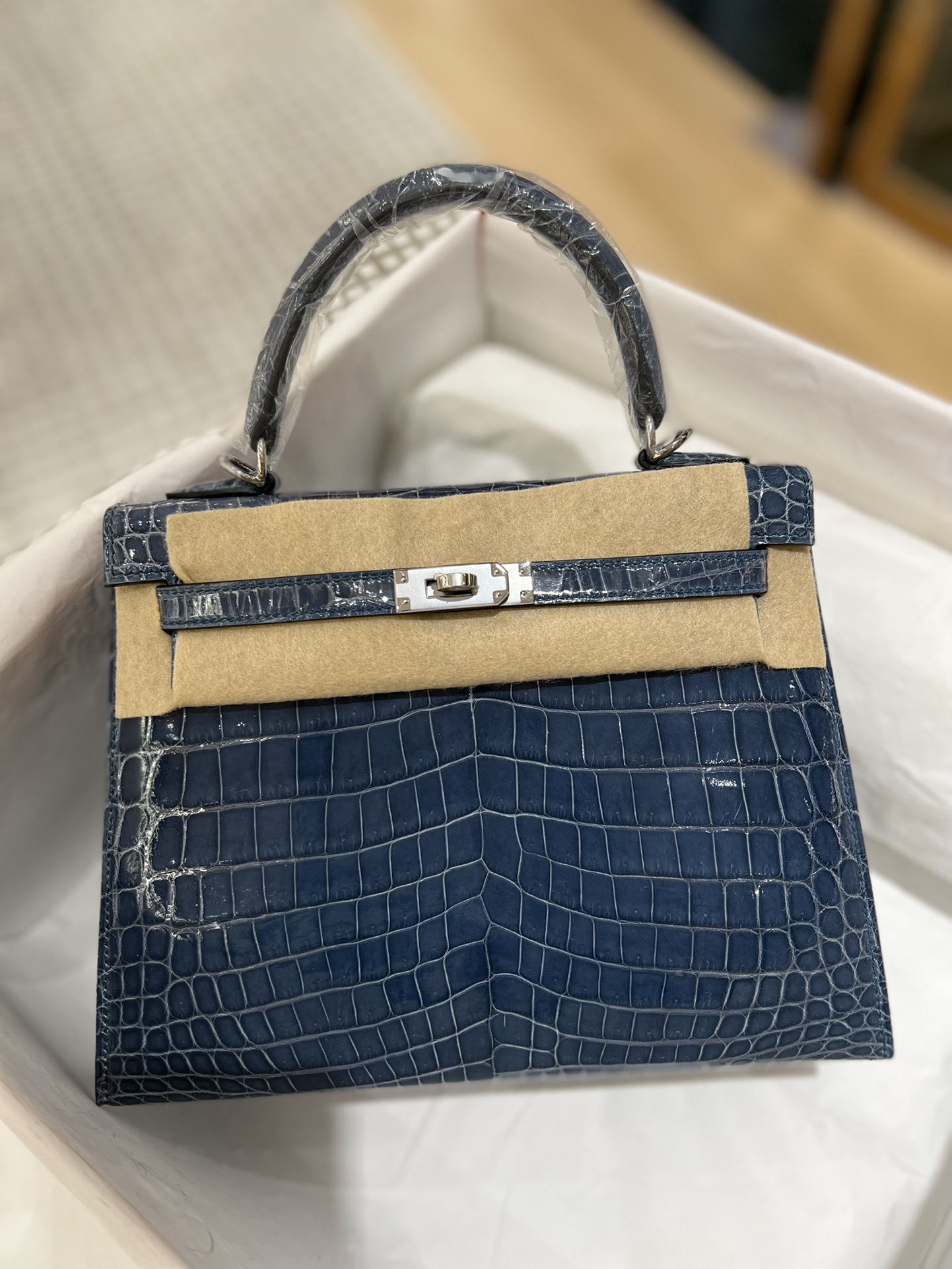 Hermes Kelly 25cm Handbag Shoulder Bag In Blue Saphir Shiny Crocodile Niloticus Leather